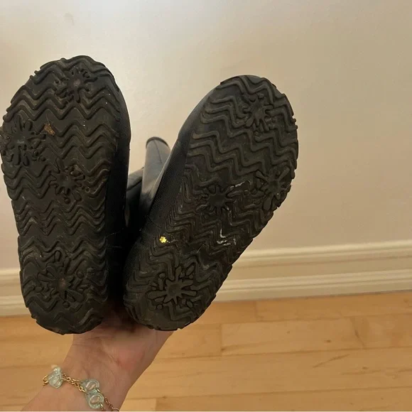 Bogs Rubber Rain Boots in black - Picture 10 of 13